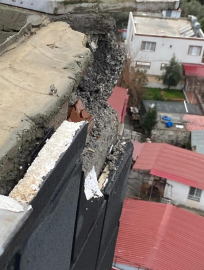 Osmaniye'de sağanak; yollar göle döndü, araçlar mahsur kaldı (2)