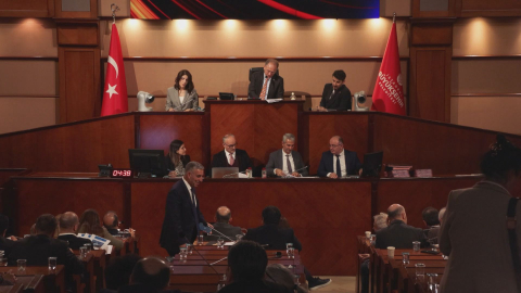 İstanbul - İstanbul'da toplu taşımaya yüzde 20 zam teklifi İBB Meclisi'nde kabul edildi / Görüntü eklendi