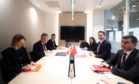 Bakan Bayraktar, Danimarka Enerji Bakanı Aagaard ile bir araya geldi