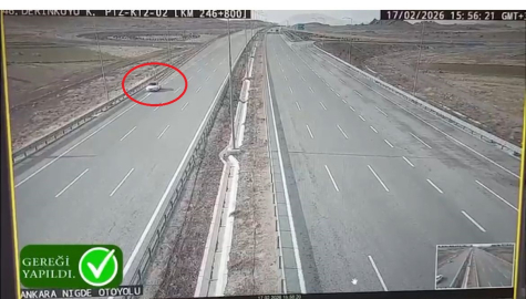 Otoyolda tehlikeli hareketler yapan sürücüye ceza; o anlar kamerada