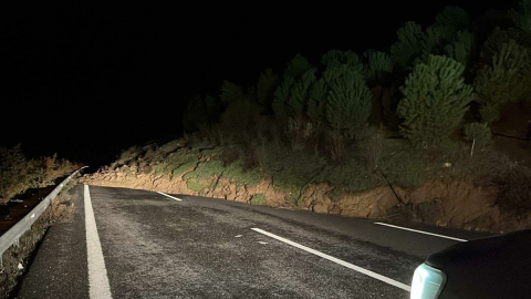 İstanbul- İzmir Otoyolu toprak kayması nedeniyle ulaşıma kapandı