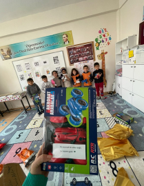 Sanal medyada 16 milyon görüntülenen sosyal deney, köy okullarındaki çocuklara ‘umut’ oldu / Ek fotoğraflar