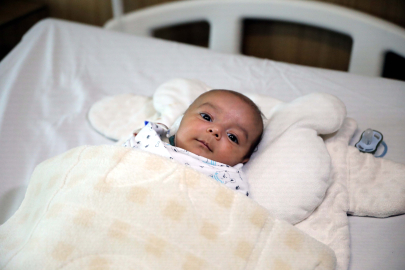 Talha bebeğin dünyada nadir görülen beyin tümörü, 4 saatlik operasyonla alındı / Ek fotoğraflar