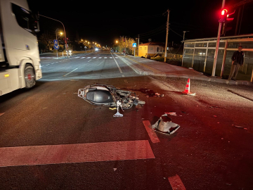 Kamyonetle çarpışan motosikletin sürücüsü Kerem öldü