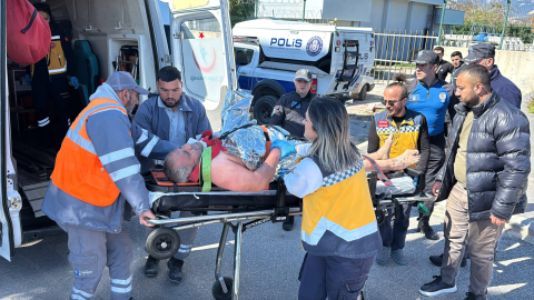 Antalya'da baskı yapıldığı ileri süren belediye işçisi Boğaçayı'na atladı