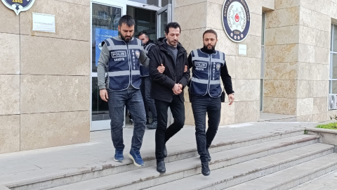 Kredi kartı bilgilerini kopyalayarak 2,1 milyon TL'lik vurgun yapan 3 şüpheli tutuklandı