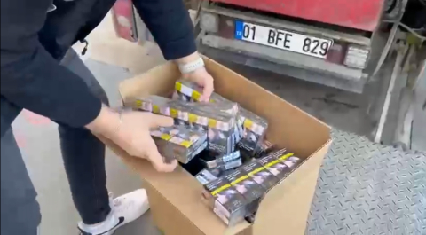 Adana'da 15 milyon liralık kaçak sigara ele geçirildi