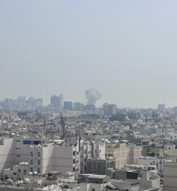 İran, Bahreyn'deki ABD üssünü hedef aldı / Ek videoyla