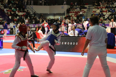 Arnavutluk’ta altın madalya kazanan Elif Su, Bosna Hersek yolcusu / Ek fotoğraf