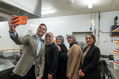 Hollanda Başbakanı Jetten, iftara katıldı