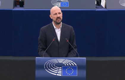 Belçikalı AP üyesi Botenga: Bombalarınız asla demokrasi getirmedi ve asla getirmeyecek