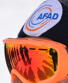 Arama kurtarma teknisyenlerine 'life beep' cihazıyla arama-kurtarma eğitimi / Ek fotoğraflar