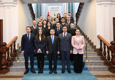 Bakan Gürlek, yargı muhabirleriyle bayramlaştı