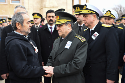 Genelkurmay Başkanı Bayraktaroğlu, şehit Taştekin'i uğurlama törenine katıldı