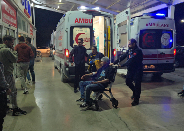 Adana'da iki grup arasında bıçaklı kavga: 2 yaralı