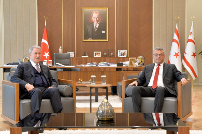 KKTC Cumhurbaşkanı Erhürman, TBMM Milli Savunma Komisyonu Başkanı Akar’ı kabul etti