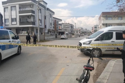 Mersin'de kocasının bıçakladığı kadın ağır yaralandı