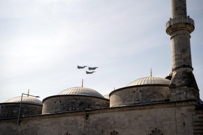 Edirne’de Balkan şehitleri anısına saygı uçuşu yapıldı, savunma sistemleri ve silahlar sergilendi / Ek fotoğraflar