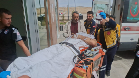 Boşanma aşamasındaki eşini bıçaklayıp, intihar girişiminde bulundu