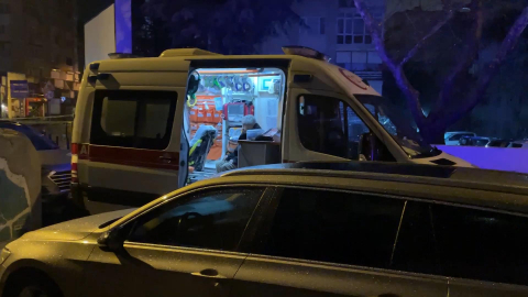 İstanbul - Beşiktaş'ta 4 katlı binada yangın: 2 kişi dumandan etkilendi