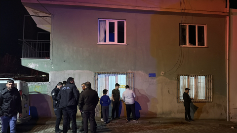 Aydın’daki ev yangınında 2 kardeş dumandan etkilendi