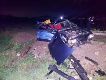 Manisa’da otomobil şarampole devrildi: 1 ölü, 1 yaralı