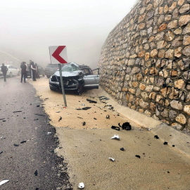 Doktor çift ve çocuklarının bulunduğu otomobil, TIR ile çarpıştı: 1 ölü, 3 yaralı / Ek Fotoğraf