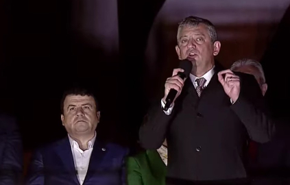 Özgür Özel:  Bozbey, Aydın’daki sözde topuklu, topuklayan efe gibi AK Parti’ye sığınmadığı için gözaltında