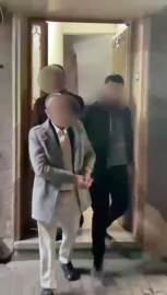 Polis tarafından aranırken, sağlıksız ortamda diplomasız diş tedavisi yaparken yakalandı