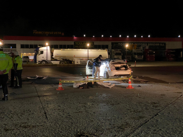 Kontrolden çıkıp, takla atan otomobilin çarptığı TIR sürücüsü öldü