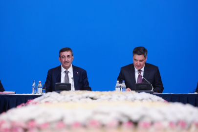 Cumhurbaşkanı Yardımcısı Yılmaz, Türkiye- Kazakistan Yuvarlak Masa Toplantısı'na katıldı