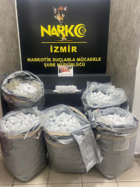 İzmir’de 156 bin 600 sentetik hap ele geçirildi; 1 tutuklama