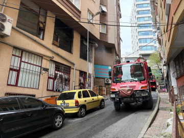 Şişli'de baca yangını paniğe neden oldu