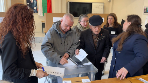 Bulgaristan seçimi için Avcılar’da sandık başına gittiler