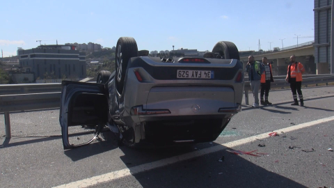 Eyüpsultan'da 5 aracın karıştığı zincirleme kaza: 2 yaralı