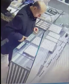 Fatih ve Bahçelievler'deki kuyumculardan ‘deneme’ bahanesiyle yüzük çalan şüpheli yakalandı