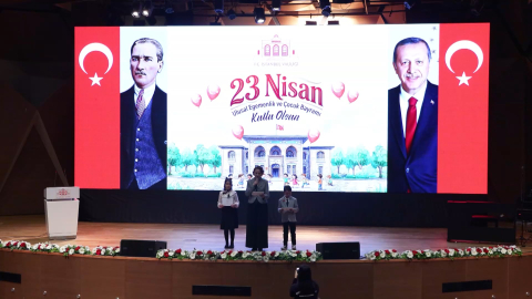 23 Nisan, İstanbul Valiliği'nin düzenlediği programla kutlandı
