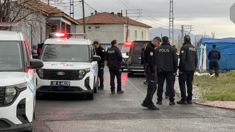 Kayseri’de akrabalar arasında bıçaklı kavga: 3 yaralı