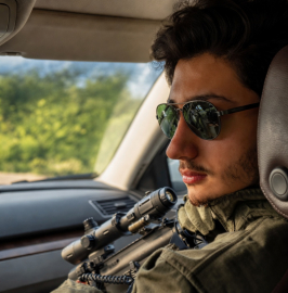 ‘Silahım yok’ diyen Mustafa Türkay Sonel’in kamuflajlı tabancalı fotoğrafı ortaya çıktı / Ek fotoğraf