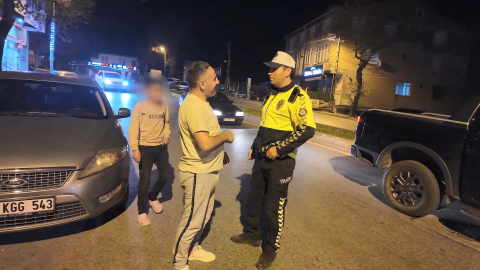 13 yaşındaki çocuk araç kullanırken yakalandı; otomobilin sahibine 40 bin lira ceza