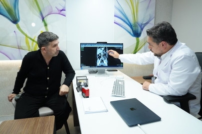 Nefes darlığı ve karın şişkinliği ile geldi 20 santimetre çapında kist çıkarıldı