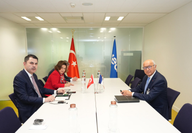 Bakan Kurum, Fransa’da