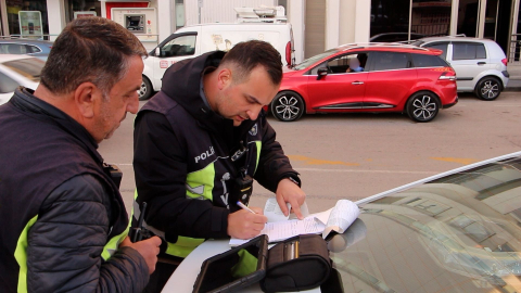 Engelli sürücüye korsan taksi cezası; aracından inmek istemedi