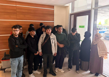 Edirne’de 16 kaçak göçmen yakalandı