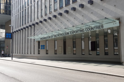 OPEC  üyesi 7 ülke, haziranda petrol üretimini artıracak