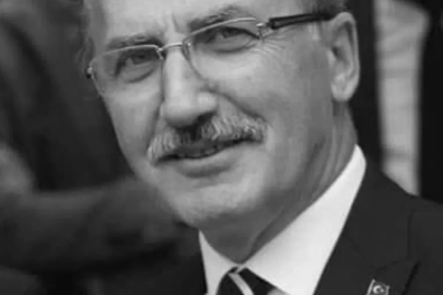 Kanserden yaşamını yitiren müdürü, öğrencileri son yolculuğuna güllerle uğurladı