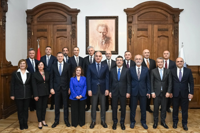 Bakan Ersoy, Türkiye Bankalar Birliği Yönetim Kurulu Toplantısı'na katıldı