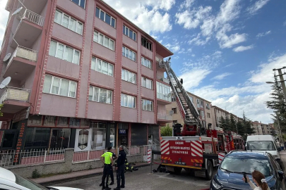Yangında mahsur kalan kadın ağır yaralandı