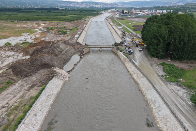 Almus Barajı'nda taşkın alarmı: Turhal'da esnaf kepenk kapattı (2)