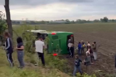 Çanakkale'de otobüs devrildi; yaralılar var